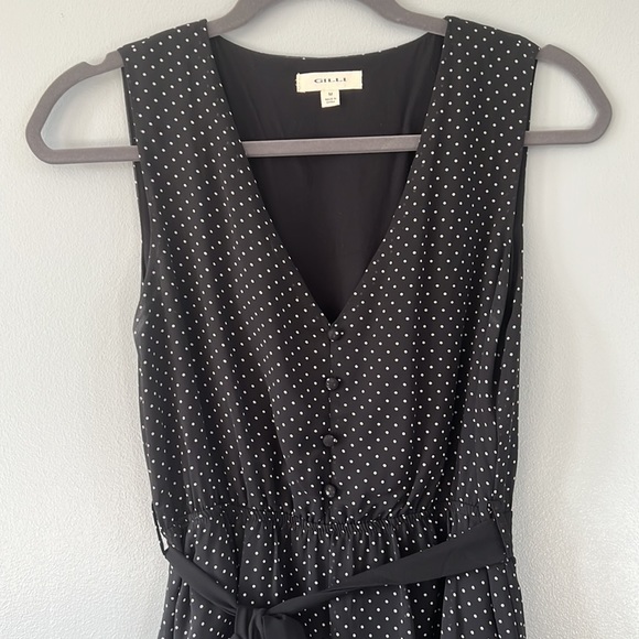 Gilli Dress w/ Polka Dots - Picture 2 of 9